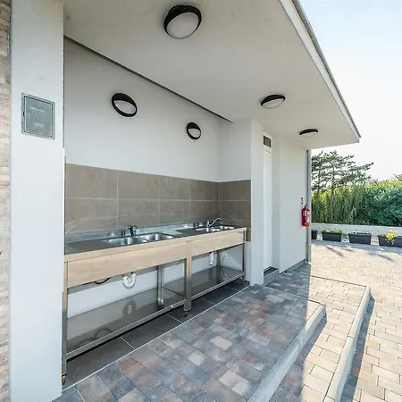 ホリデーパーク Luxury Mobile Brevilacqua 4*