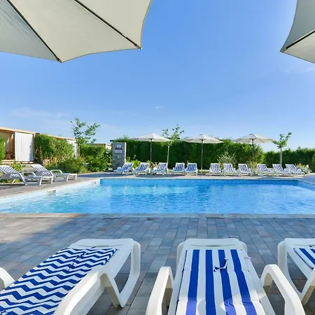 Luxury Mobile Brevilacqua Tatil parkı 4*